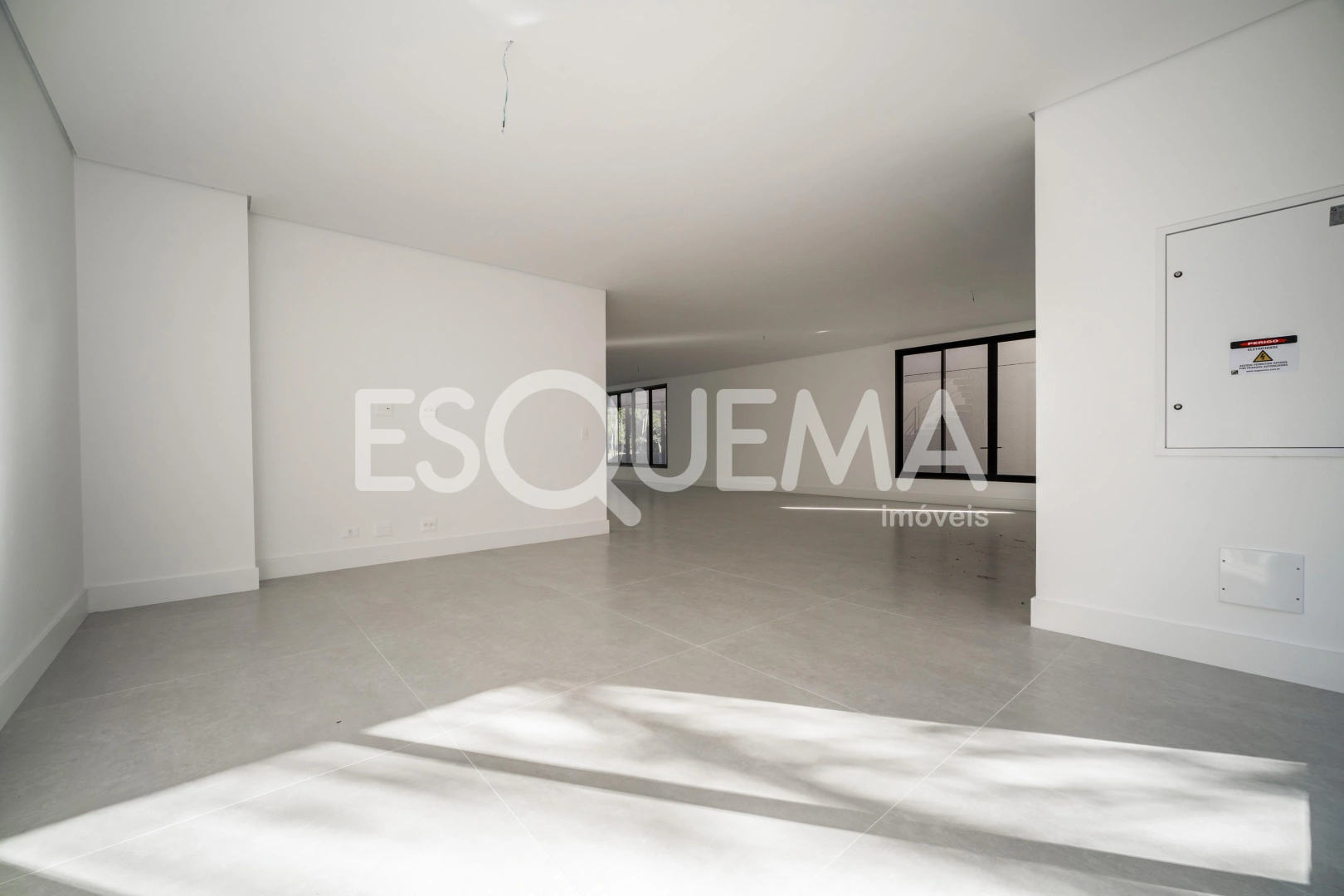 Casa em condomínio fechado com ótima localização - Imagem 4