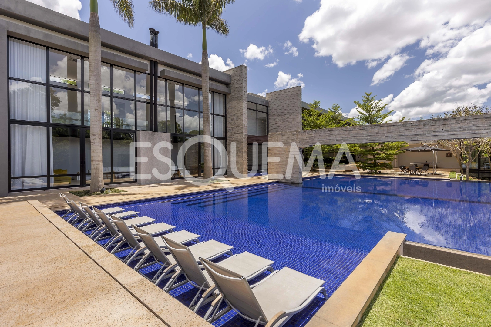 Casa de Férias com Lazer para Todas as Idades - Imagem 1