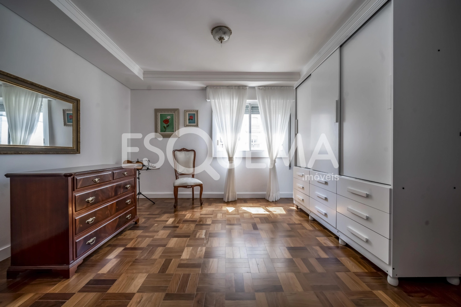 Apartamento amplo e reformado - Imagem 13