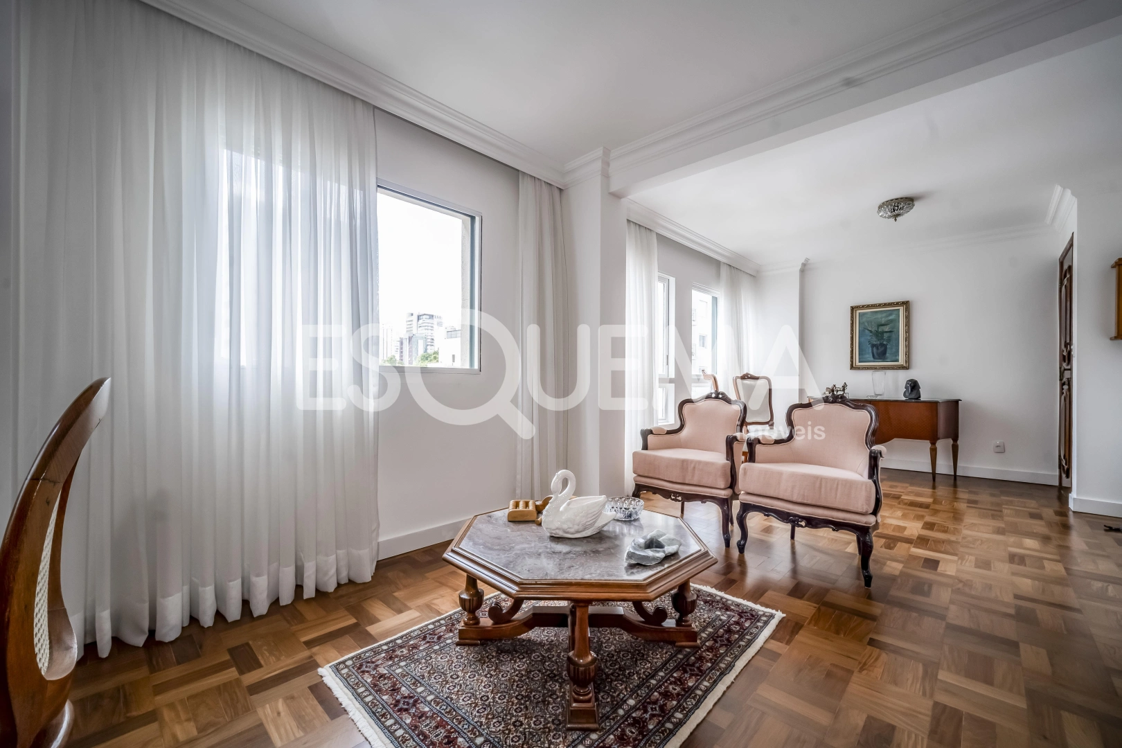 Apartamento amplo e reformado - Imagem 5