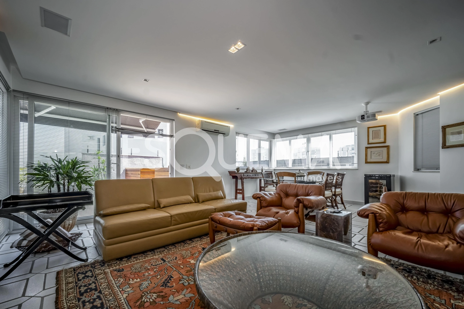 Cobertura duplex reformada com piscina - Imagem 5