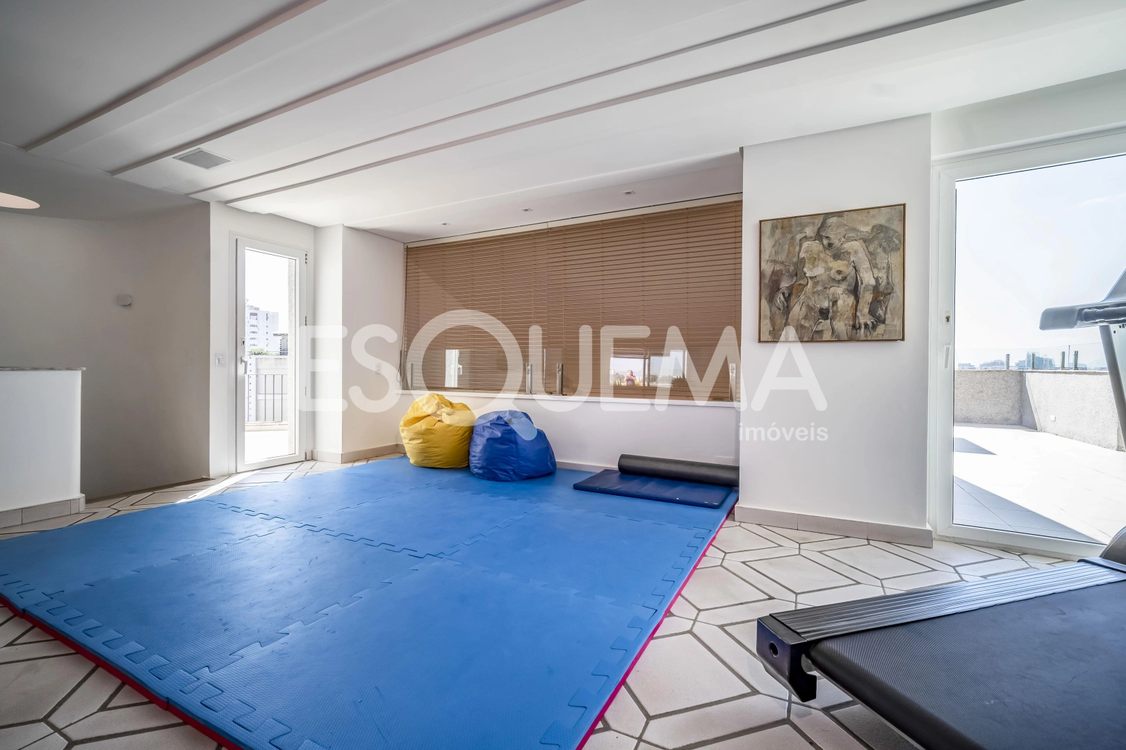 Cobertura duplex reformada com piscina - Imagem 7