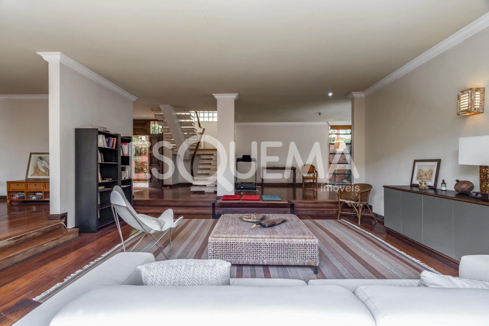 Casa em rua segura e arborizada - Imagem 4