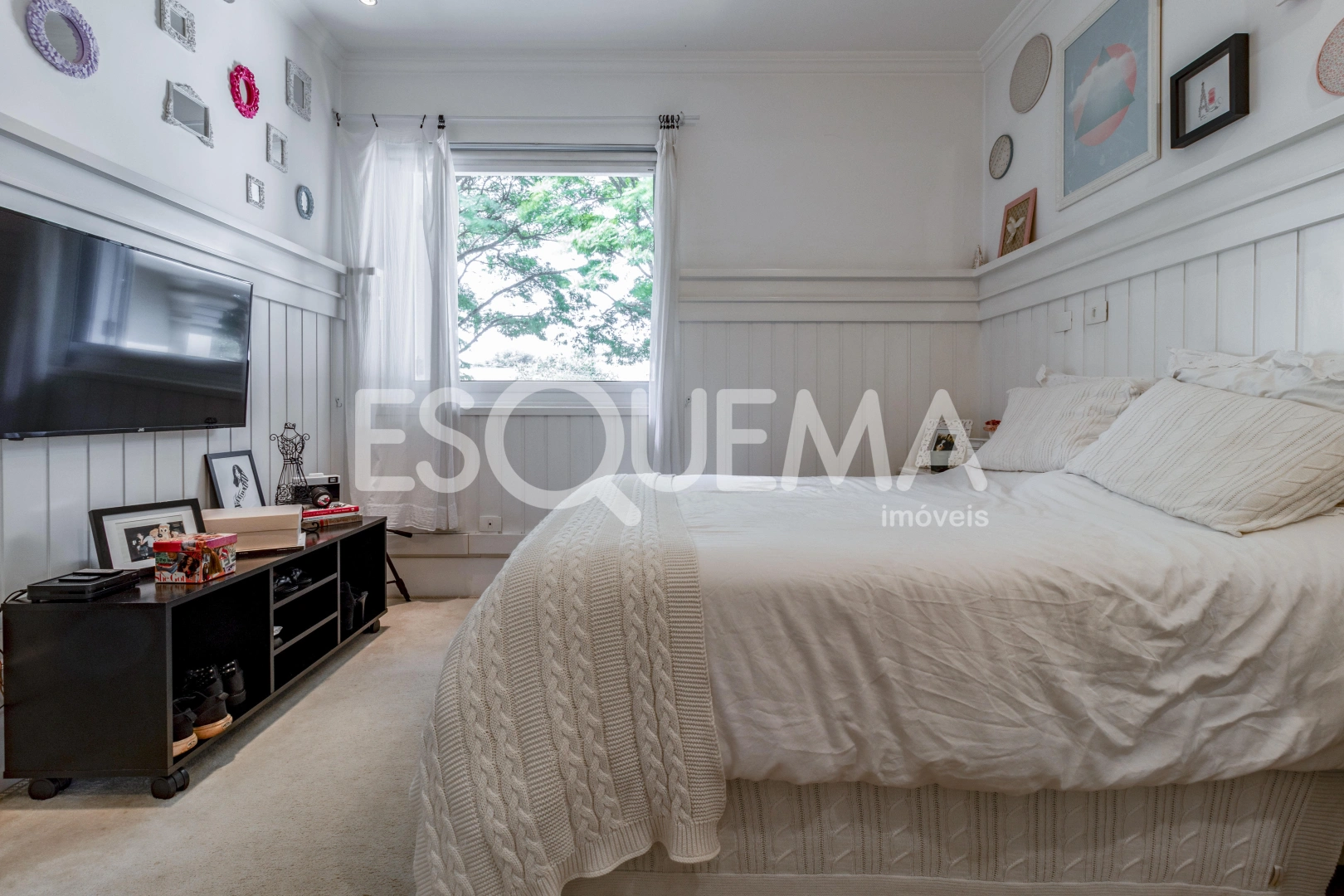 Casa com ótima localização em rua residencial - Imagem 13