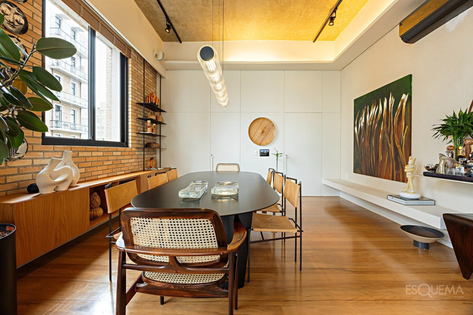 Arquitetura contemporânea e elegância em localização priviegiada no Itaim - Imagem 3