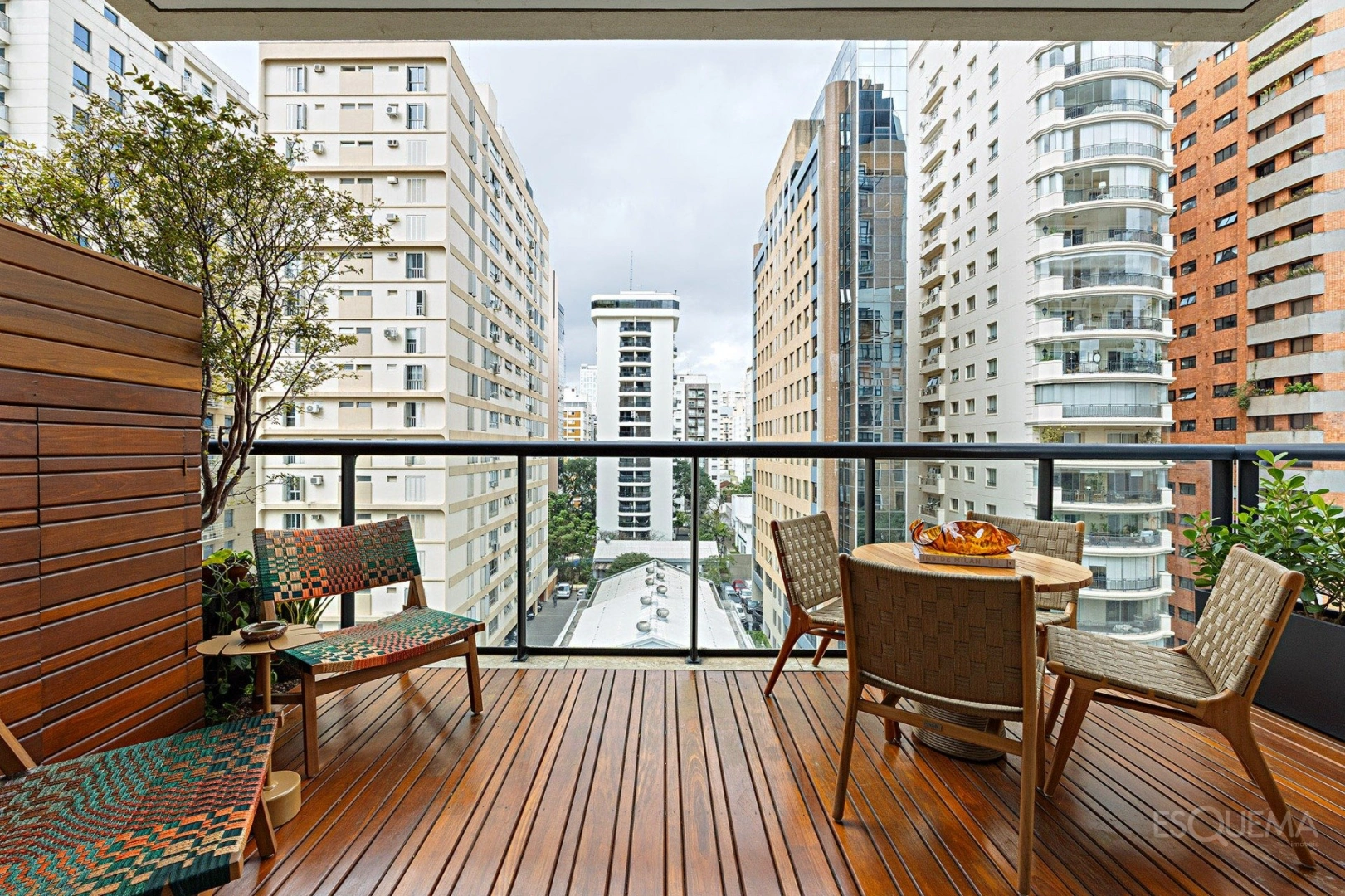 Arquitetura contemporânea e elegância em localização priviegiada no Itaim - Imagem 6