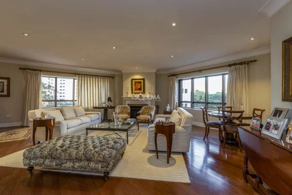 Apartamento em frente à Escola Graduada