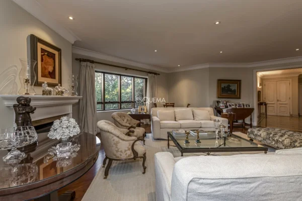 Apartamento em frente à Escola Graduada