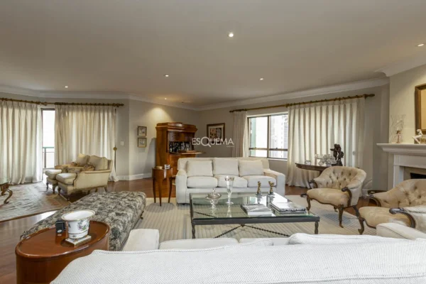 Apartamento em frente à Escola Graduada