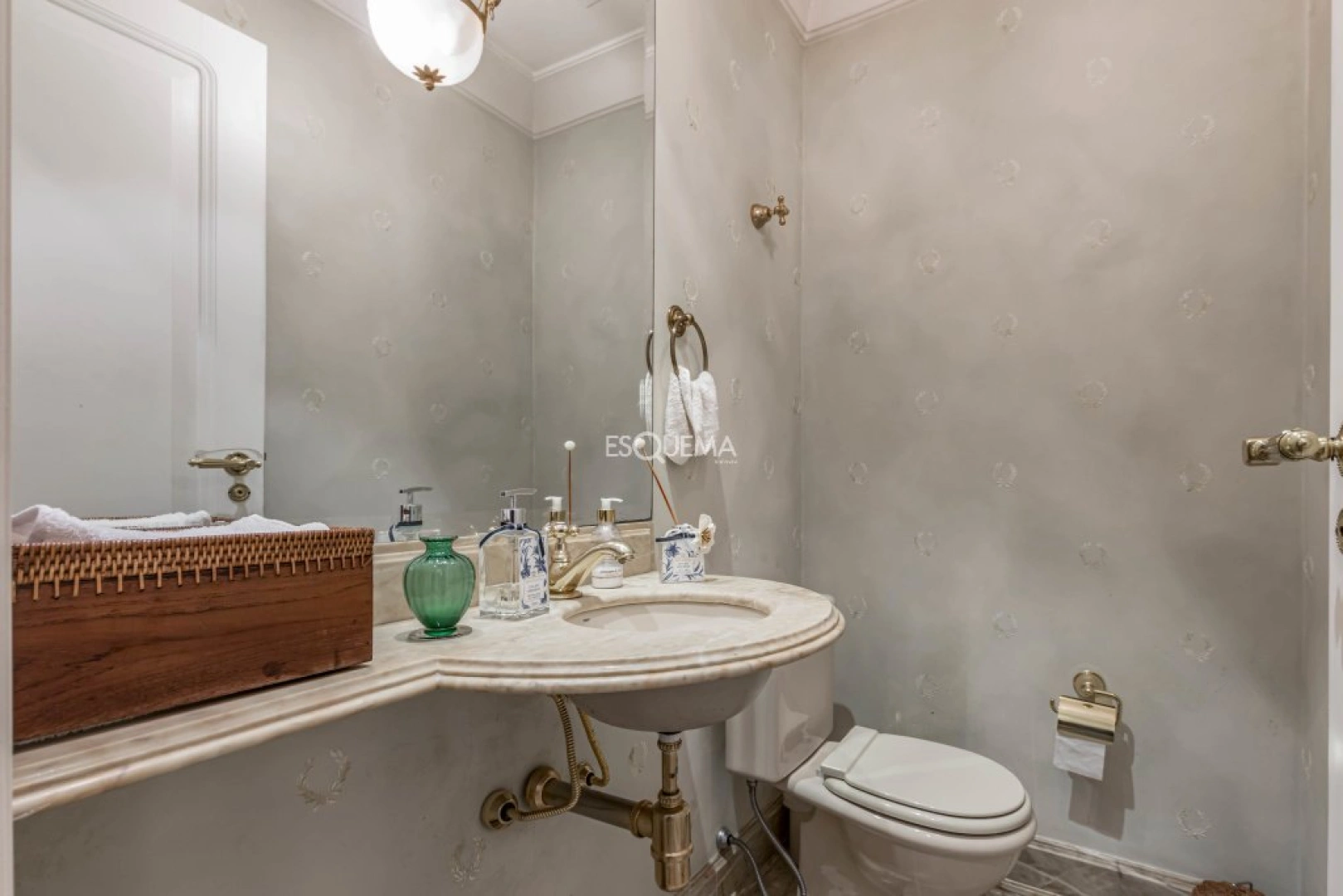 Apartamento em frente à Escola Graduada - Imagem 9