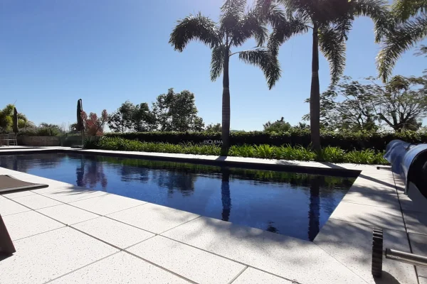 Casa no condomínio Quinta da Baroneza em ótima localização
