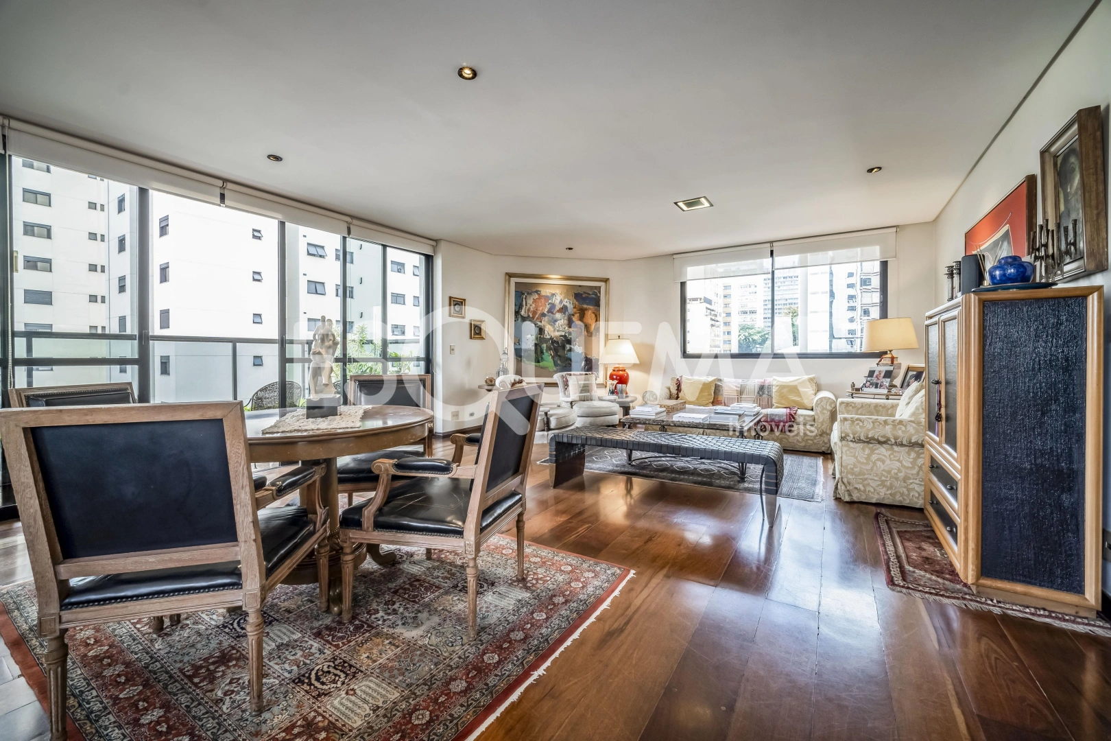 Apartamento confortável com ótima localização - Imagem 1