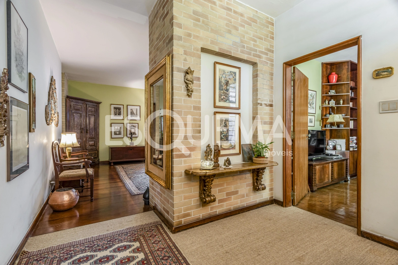 Casa térrea com excelente localização e segurança - Imagem 9