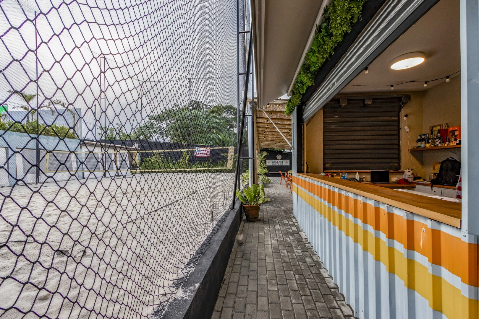 Terreno amplo com ótima localização - Imagem 3