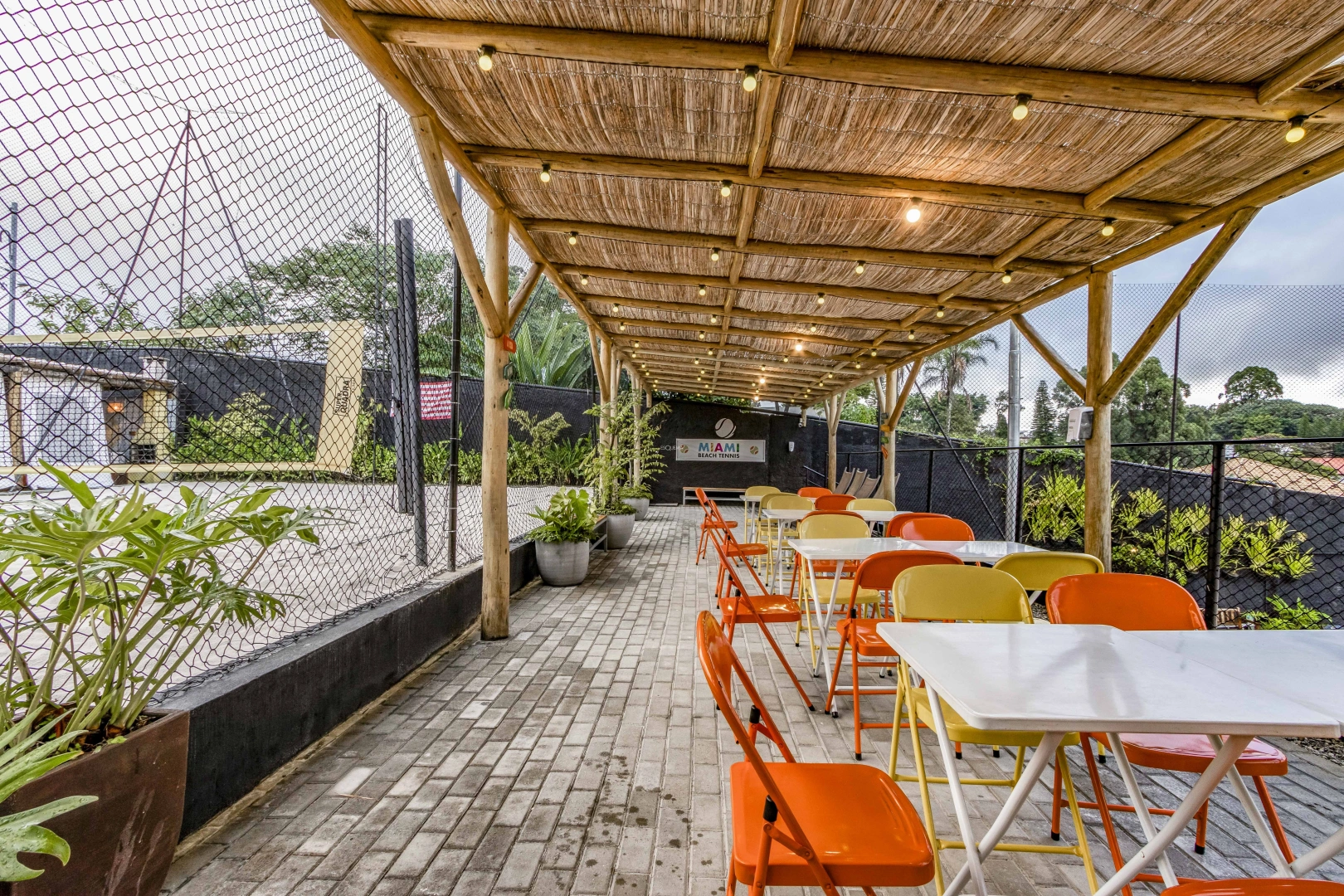 Terreno amplo com ótima localização - Imagem 5