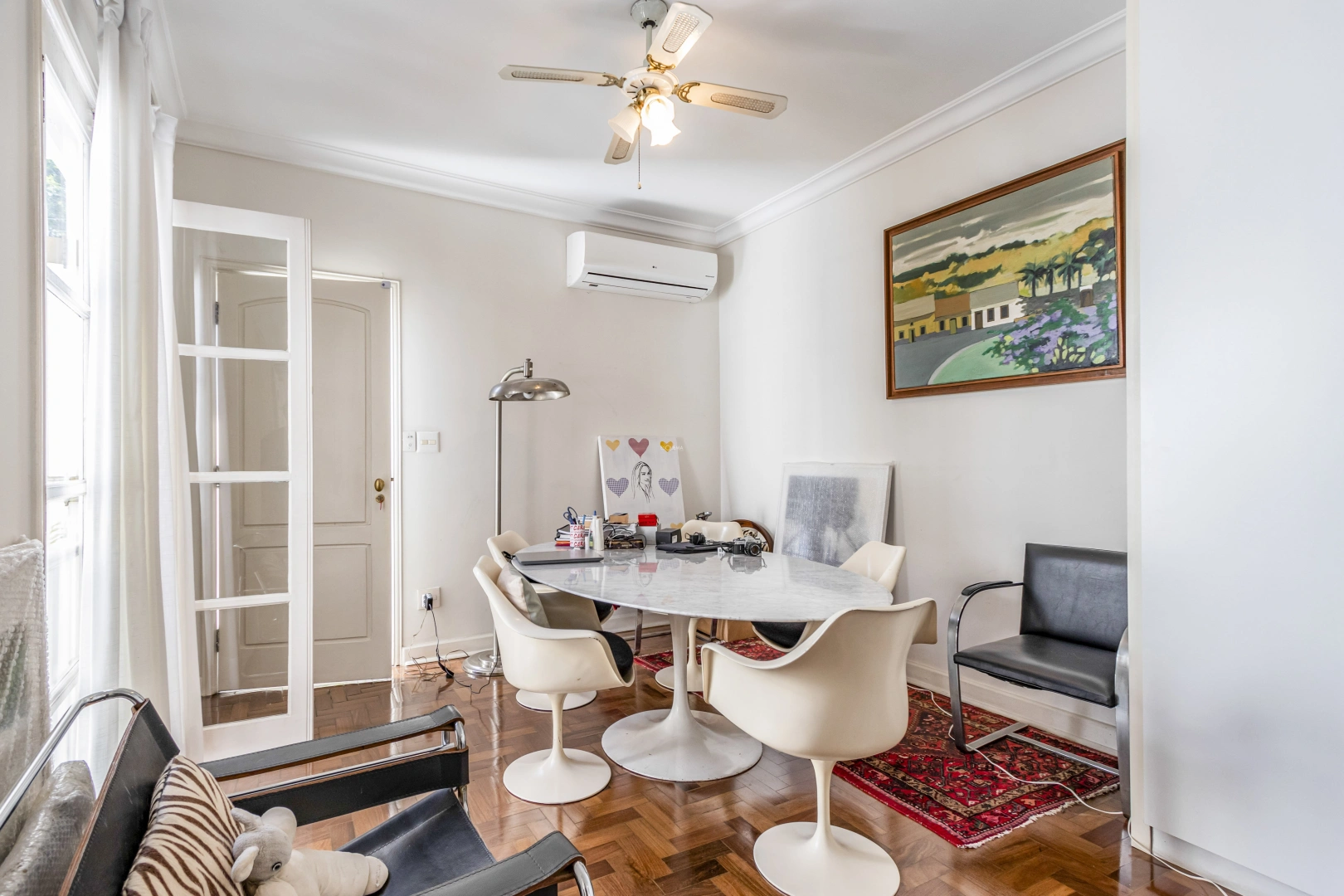 Casa em excelente localização e bairro valorizado - Imagem 11