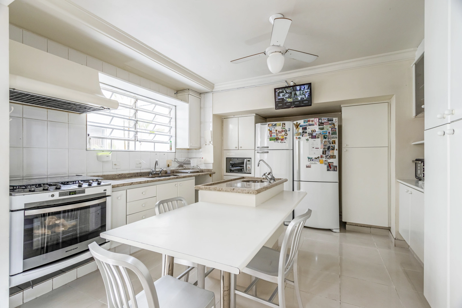 Casa em excelente localização e bairro valorizado - Imagem 15