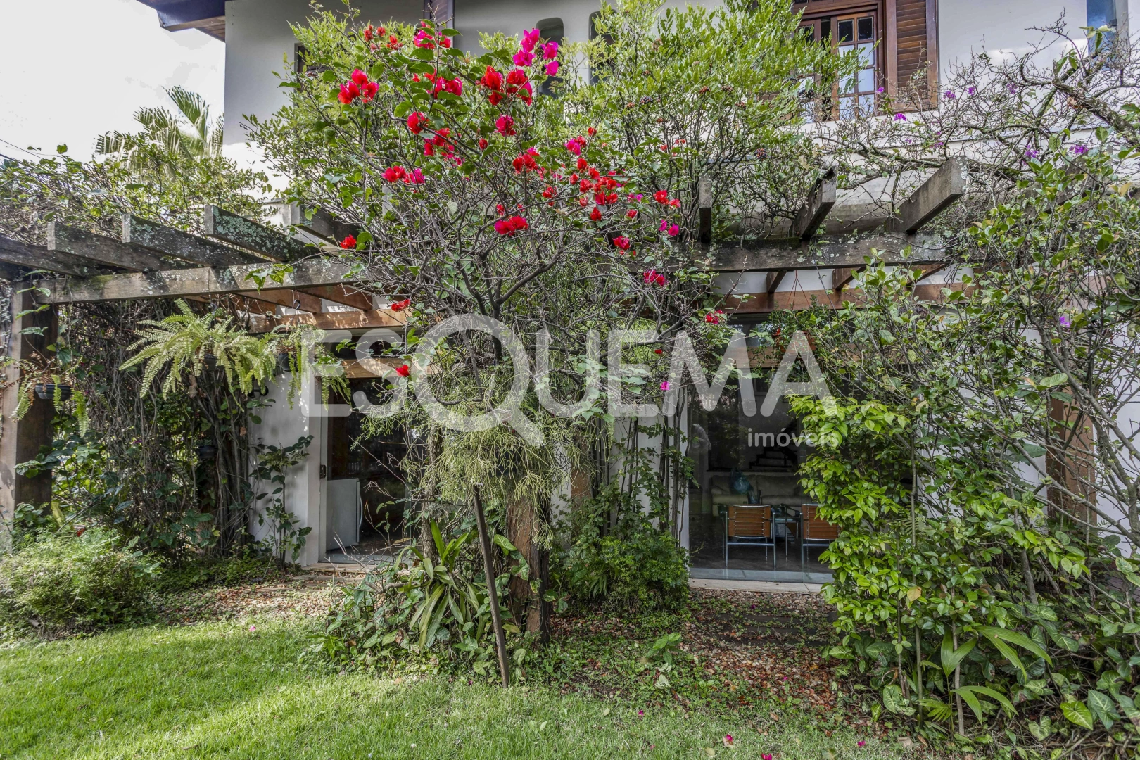 Casa em rua tranquila - Imagem 11