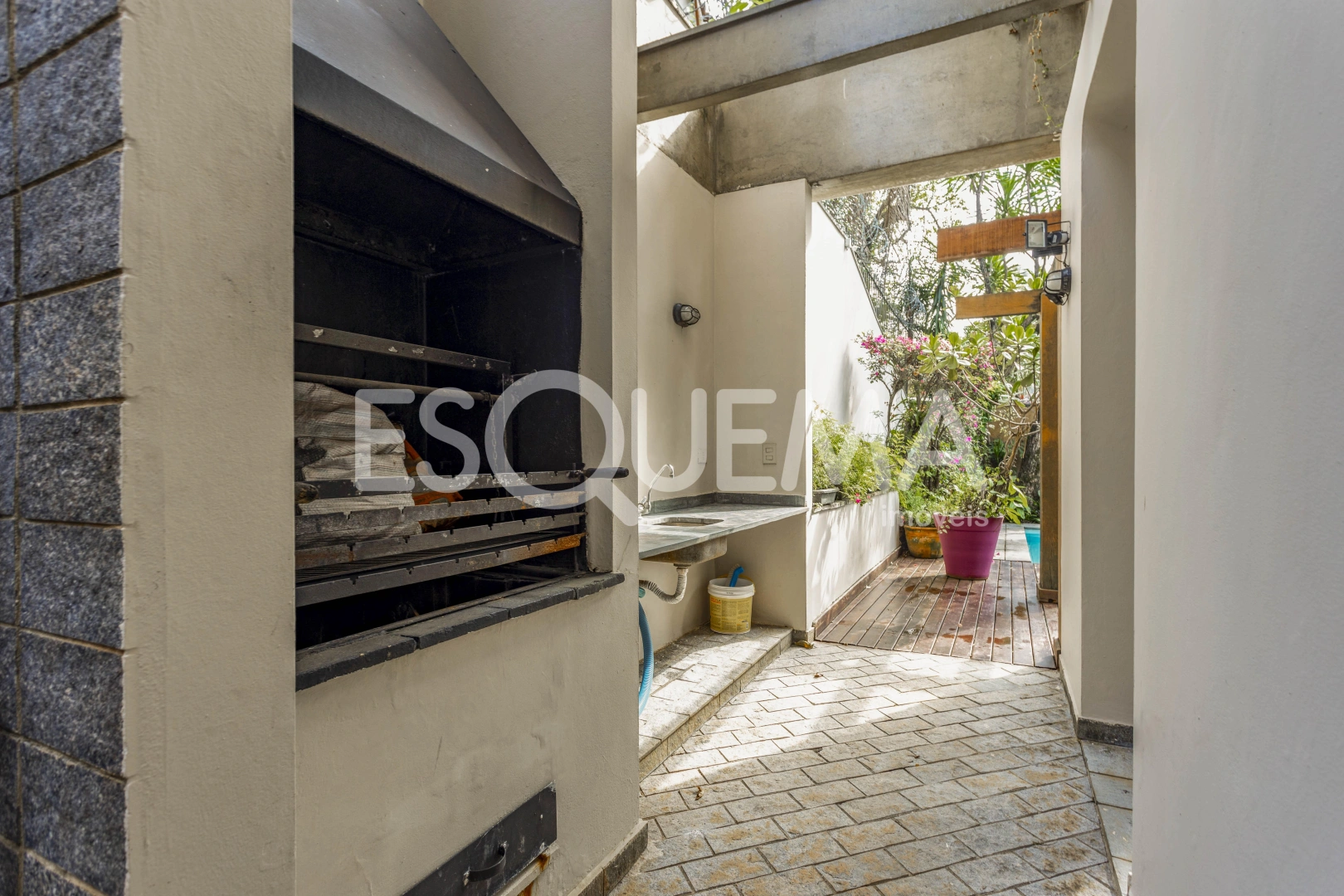 Casa em rua tranquila - Imagem 15