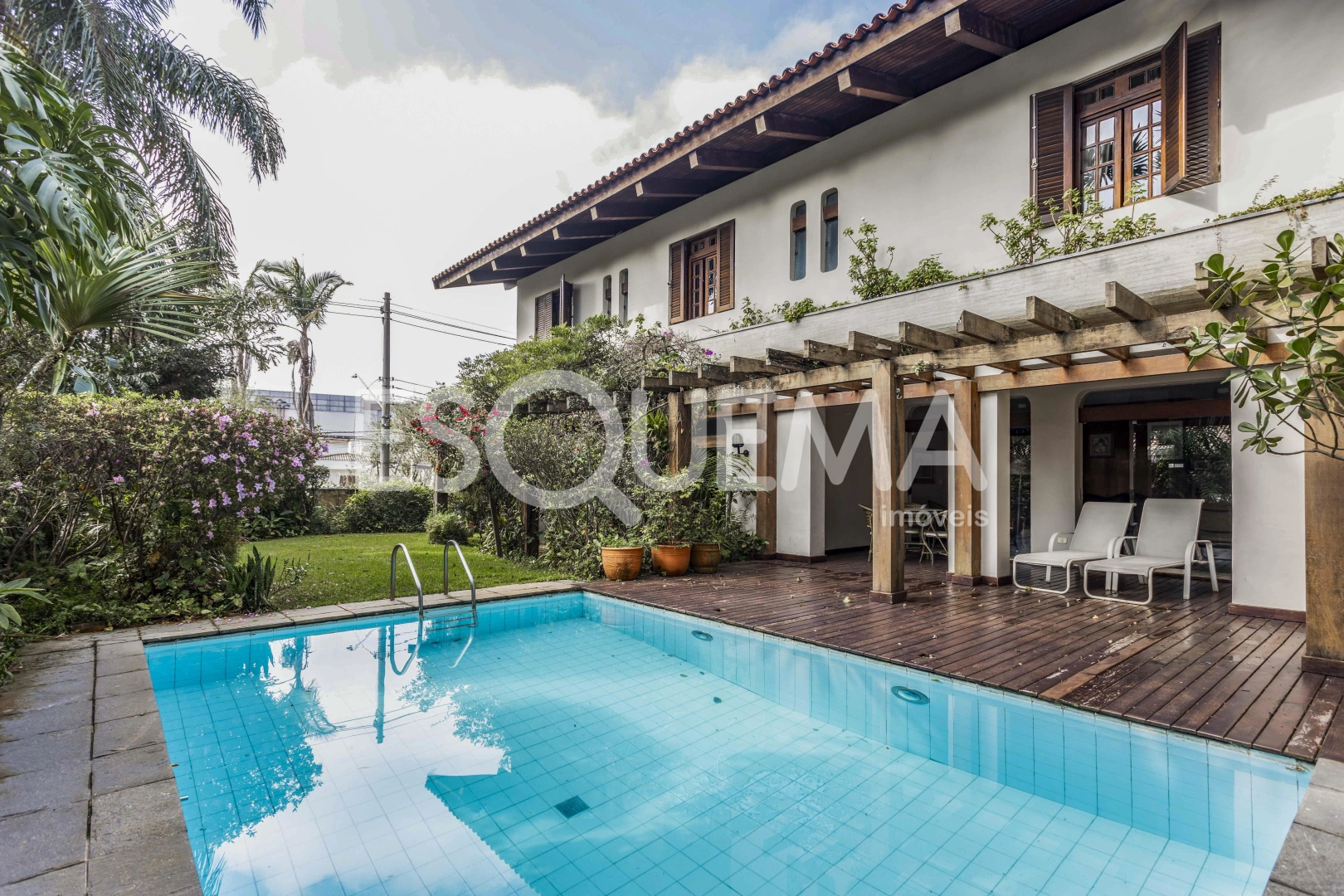 Casa em rua tranquila - Imagem 1