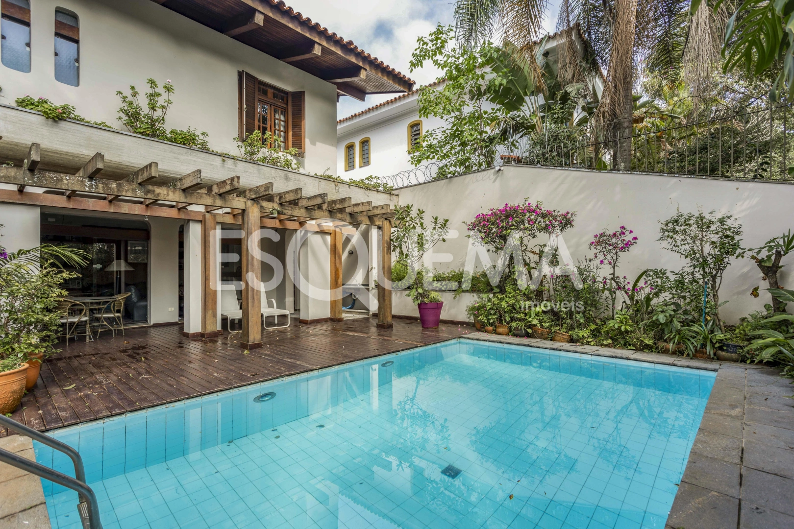 Casa em rua tranquila - Imagem 9