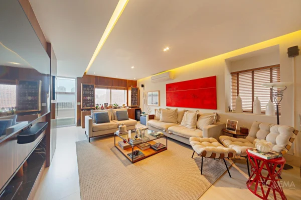 Cobertura duplex a passos da Faria Lima, Clube Pinheiros e Iguatemi