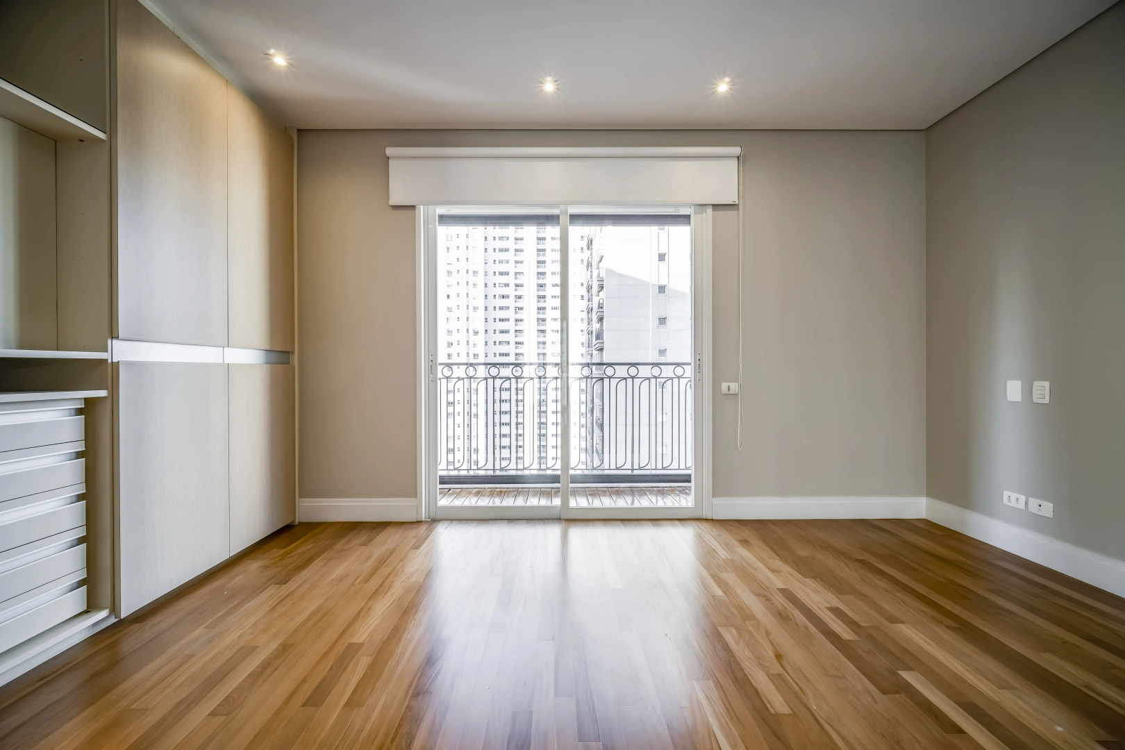Apartamento reformado em bairro nobre - Imagem 11
