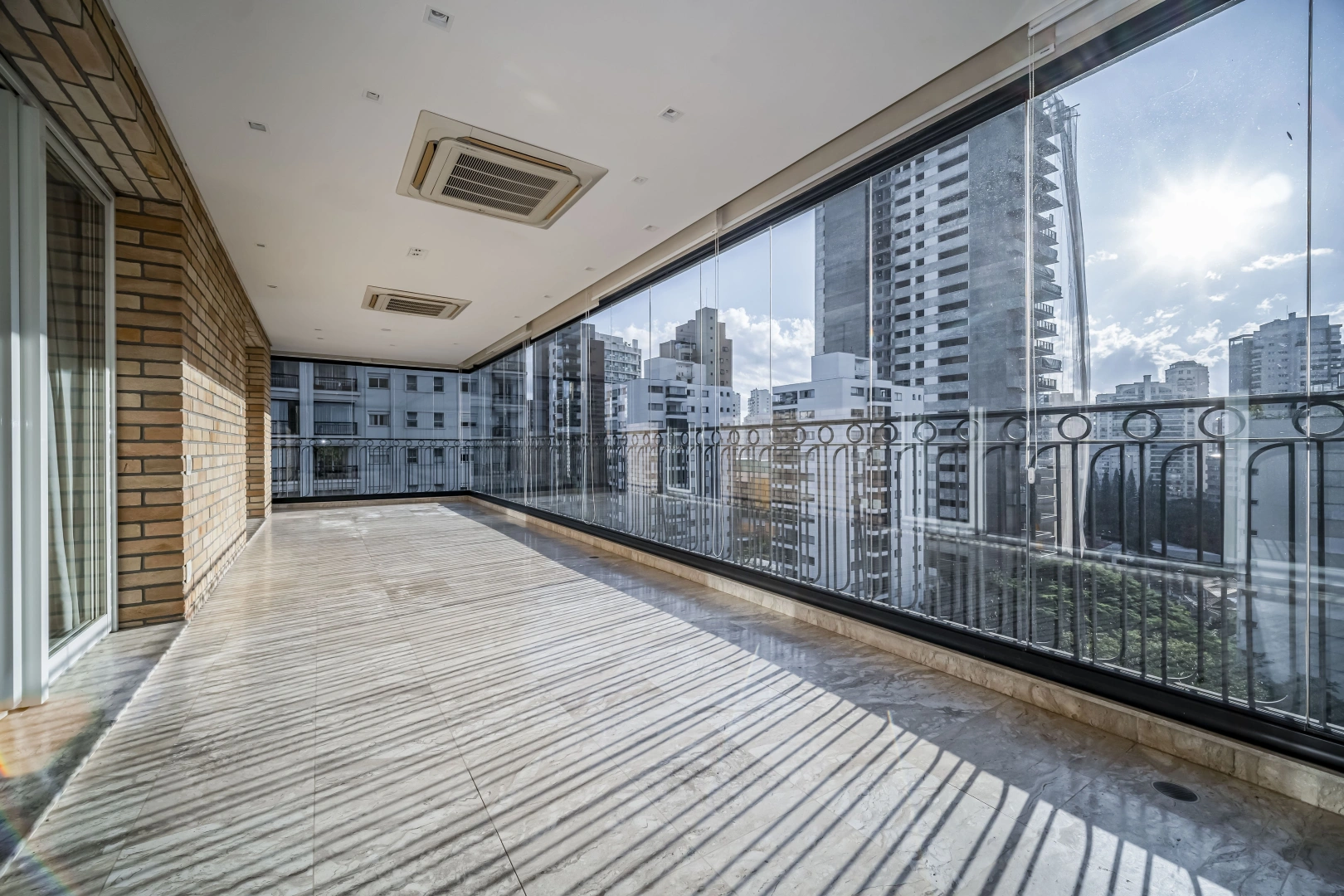 Apartamento reformado em bairro nobre - Imagem 15