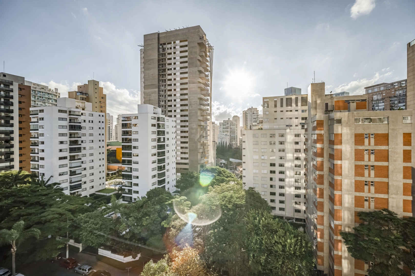 Apartamento reformado em bairro nobre - Imagem 5
