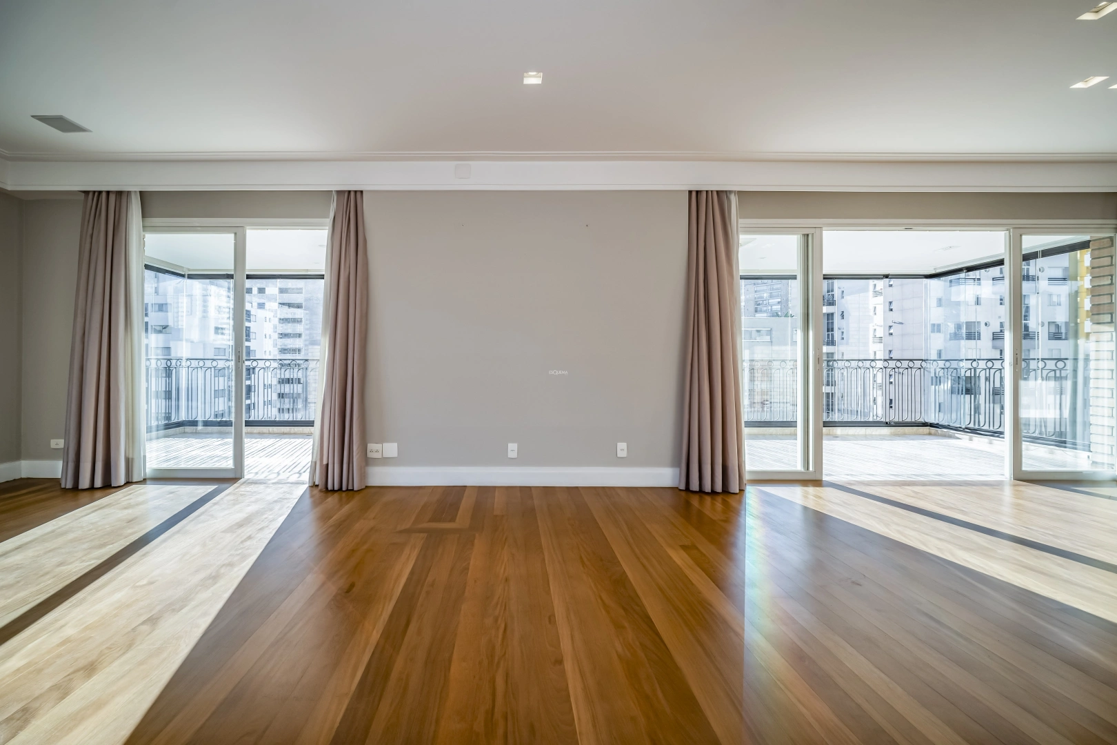 Apartamento reformado em bairro nobre - Imagem 7