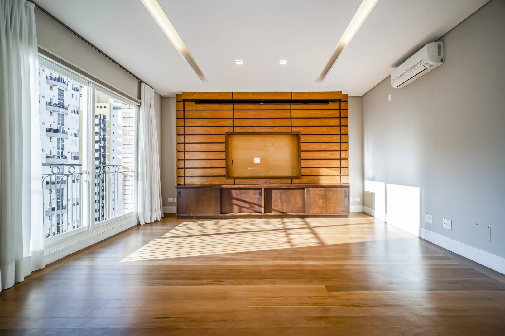 Apartamento reformado em bairro nobre - Imagem 8