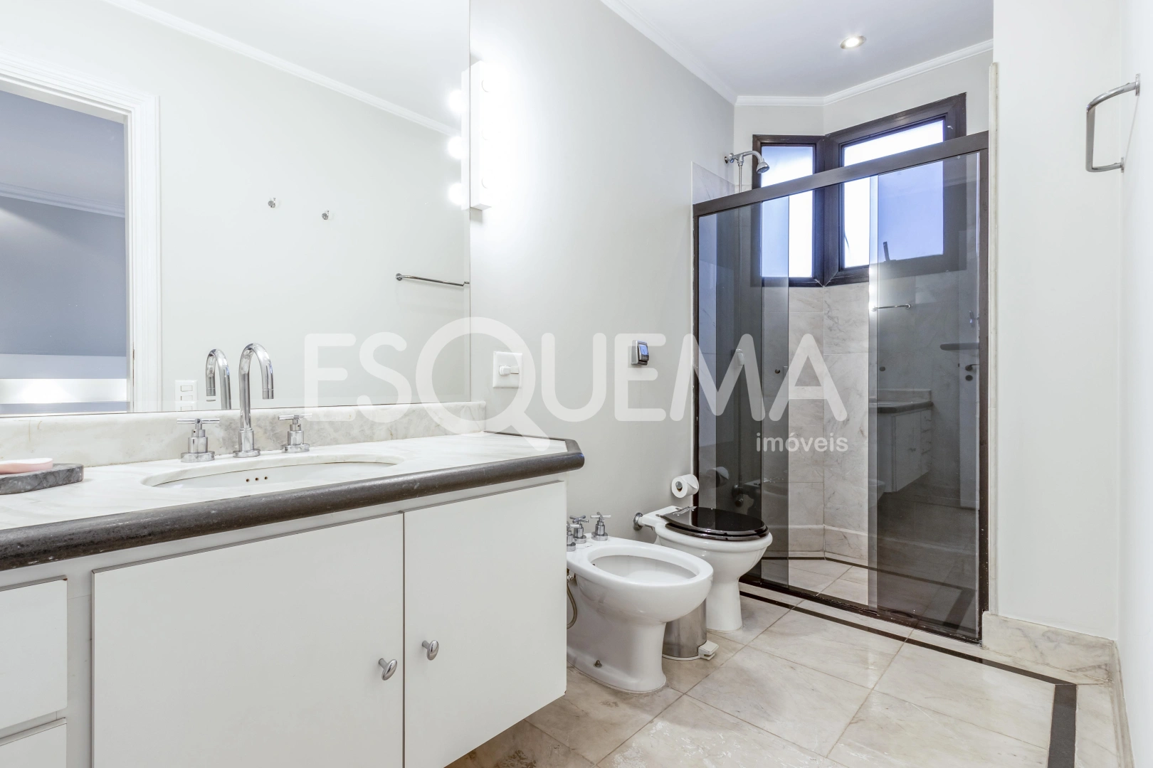 Apartamento amplo em um dos edifícios mais procurados do bairro - Imagem 14