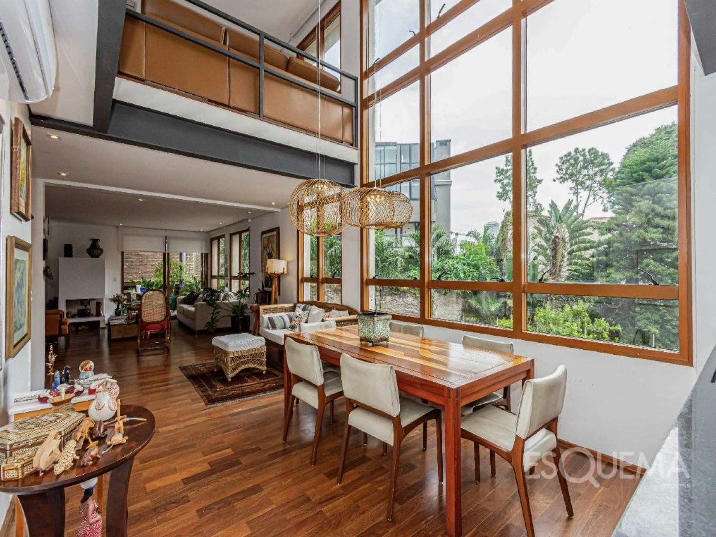 Apartamento com pé-direito duplo, em condomínio exclusivo de Pinheiros - Imagem 1