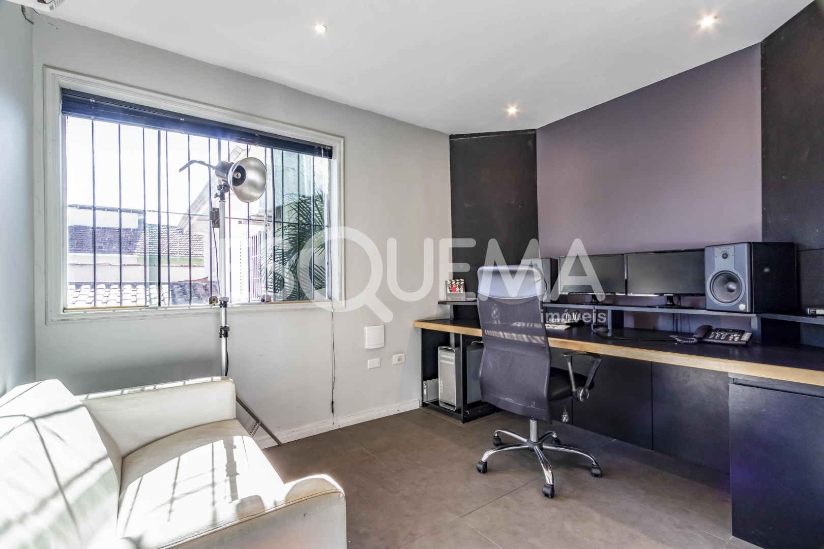 Casa com ótima planta para uso comercial ou residencial - Imagem 12