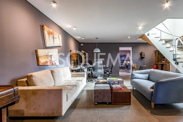 Casa com ótima planta para uso comercial ou residencial
