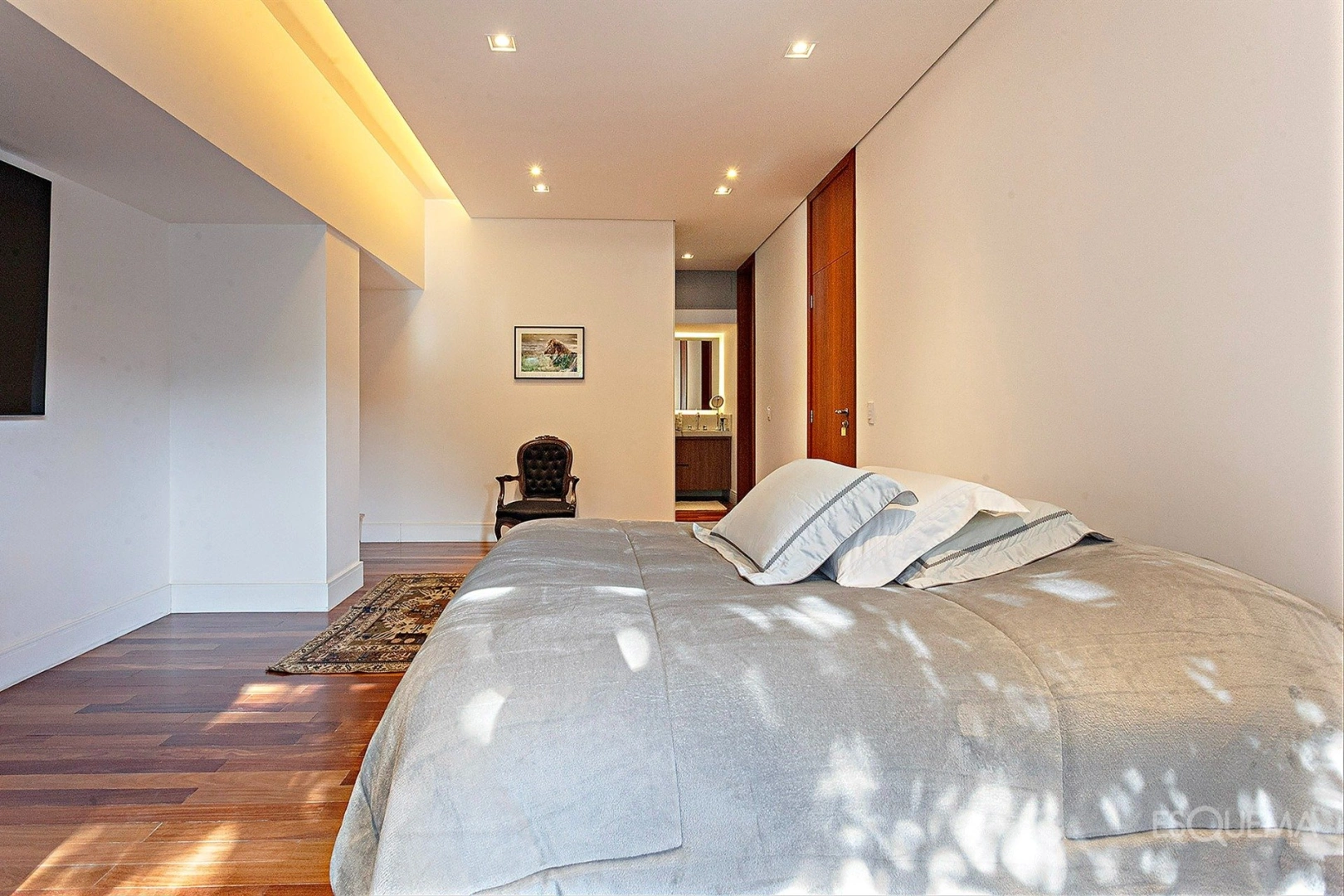 Com living envidraçado, lareira e a poucas quadras do Ibirapuera - Imagem 11