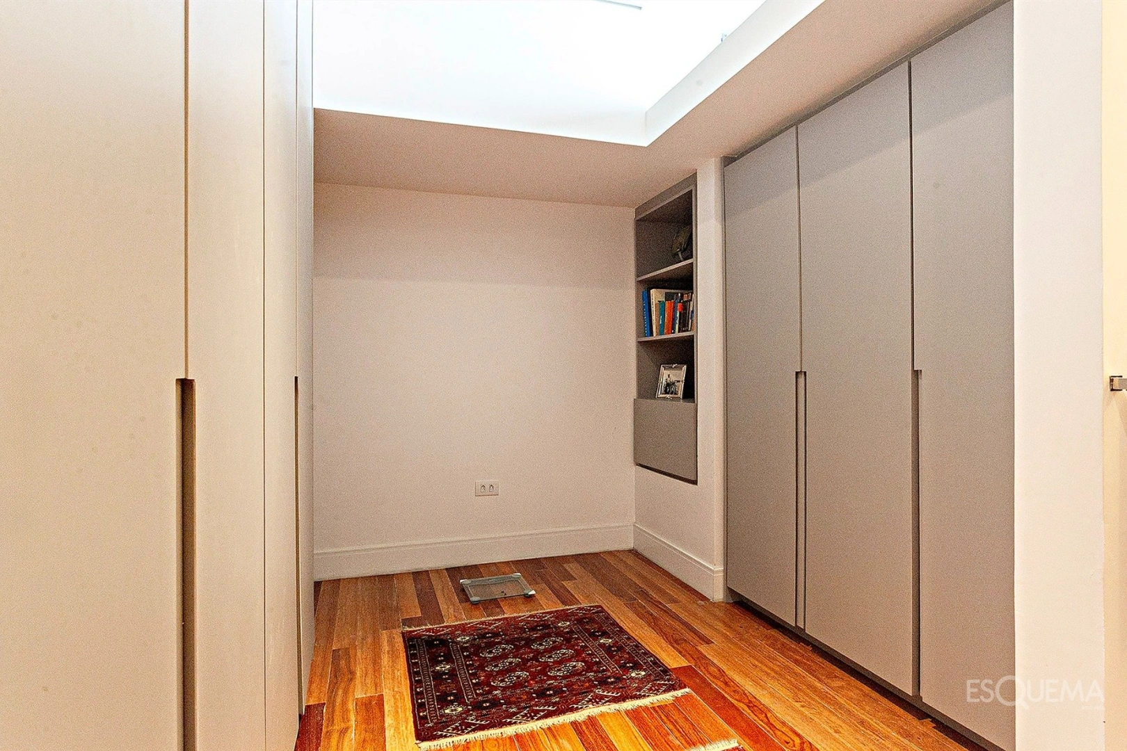 Com living envidraçado, lareira e a poucas quadras do Ibirapuera - Imagem 12