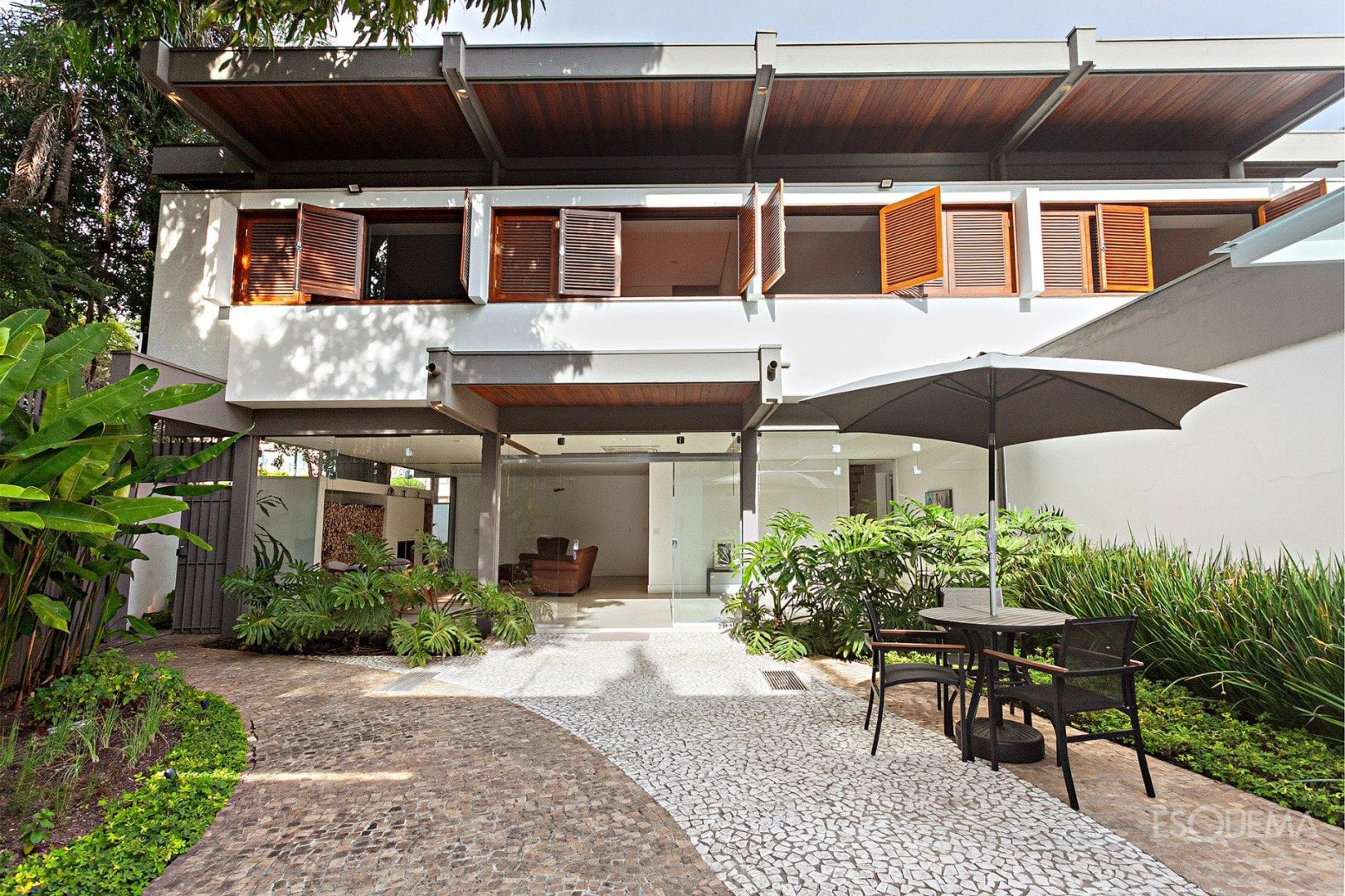 Com living envidraçado, lareira e a poucas quadras do Ibirapuera - Imagem 6