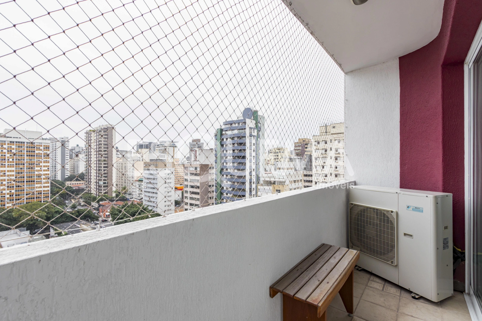 Apartamento reformado, em prédio procurado - Imagem 6