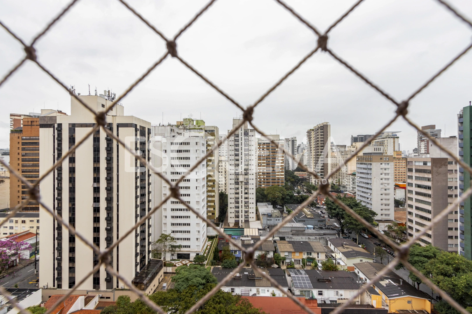 Apartamento reformado, em prédio procurado - Imagem 7