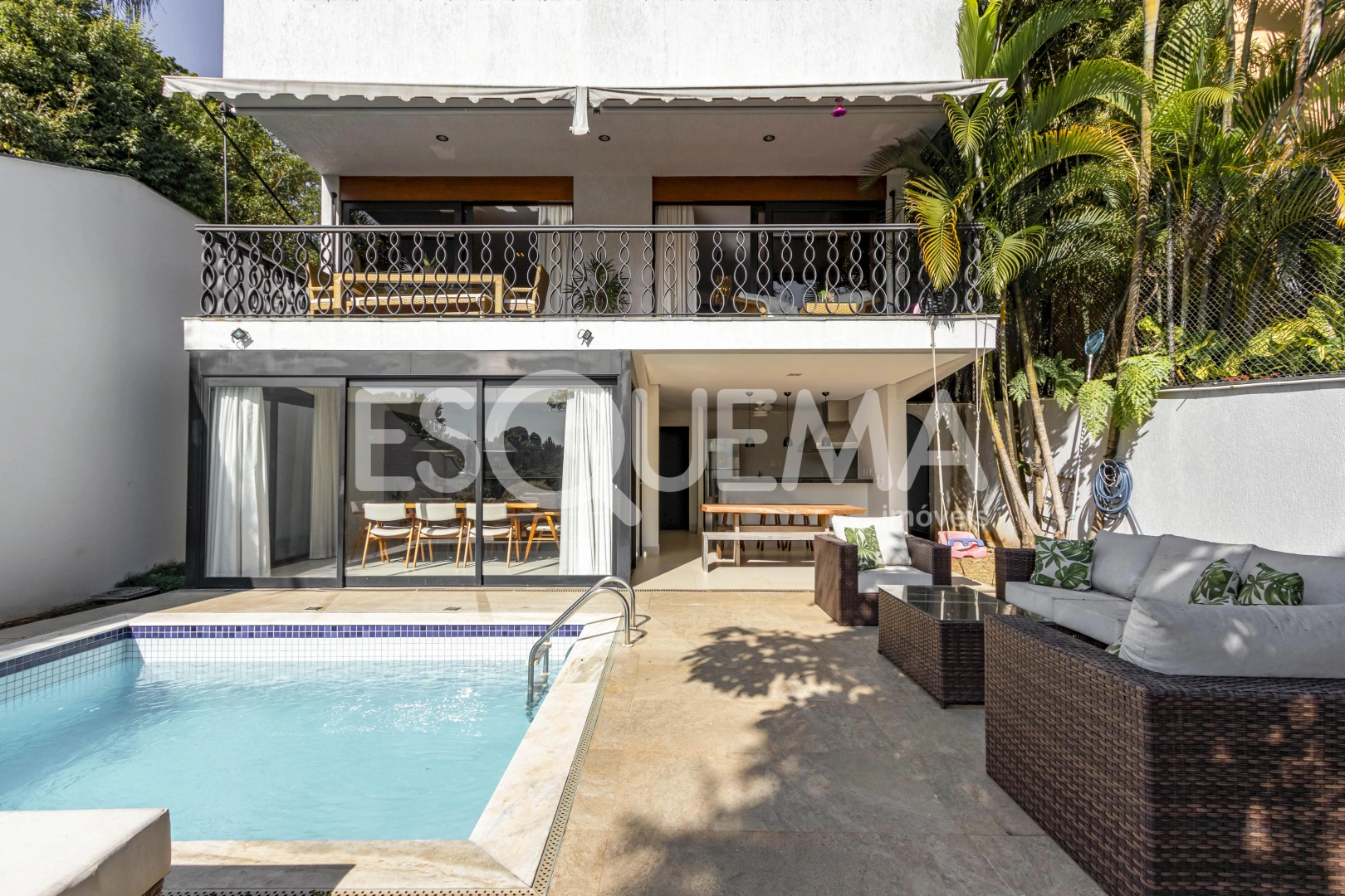 Casa recém-reformada em rua tranquila - Imagem 1