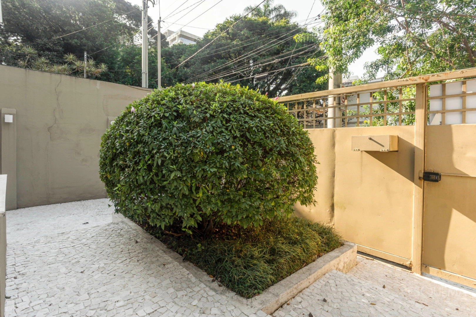 Casa reformada em região tranquila - Imagem 15