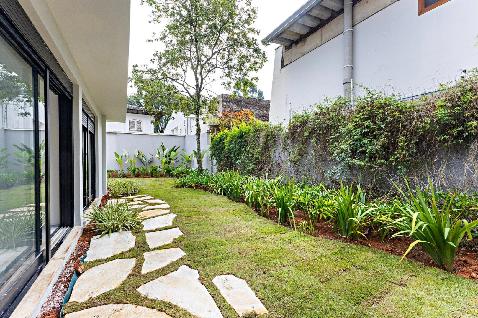 Casa térrea em excelente localização - Imagem 1