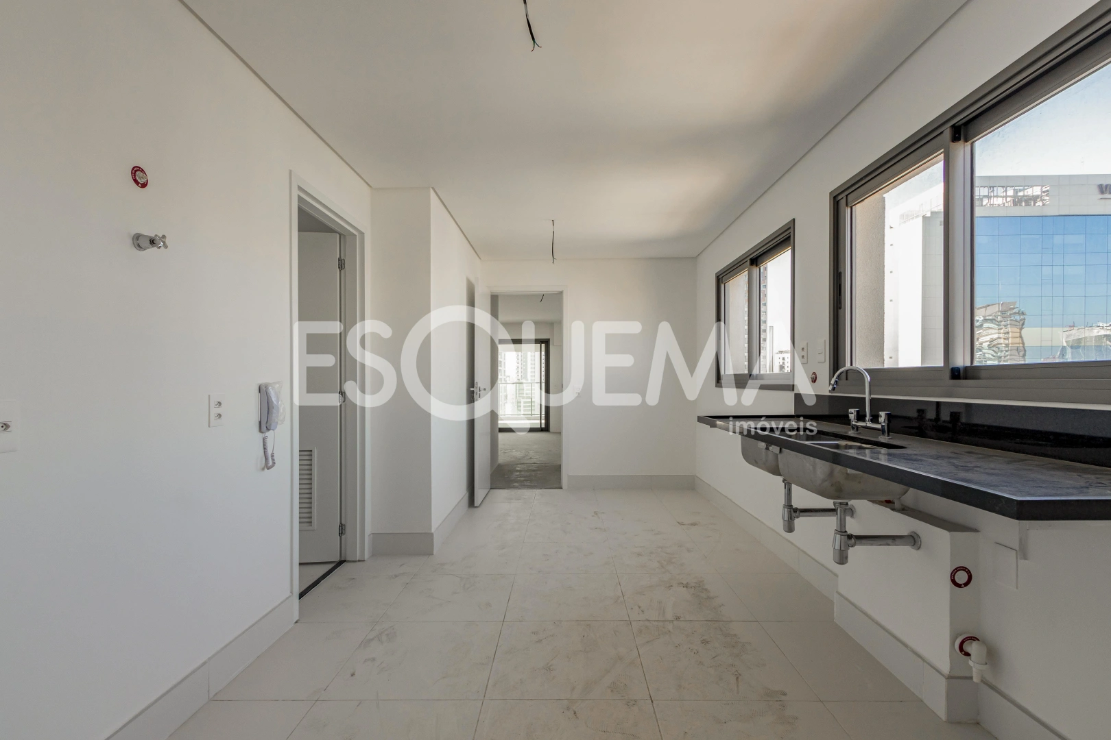 Apartamento luxuoso em ótima localização - Imagem 8