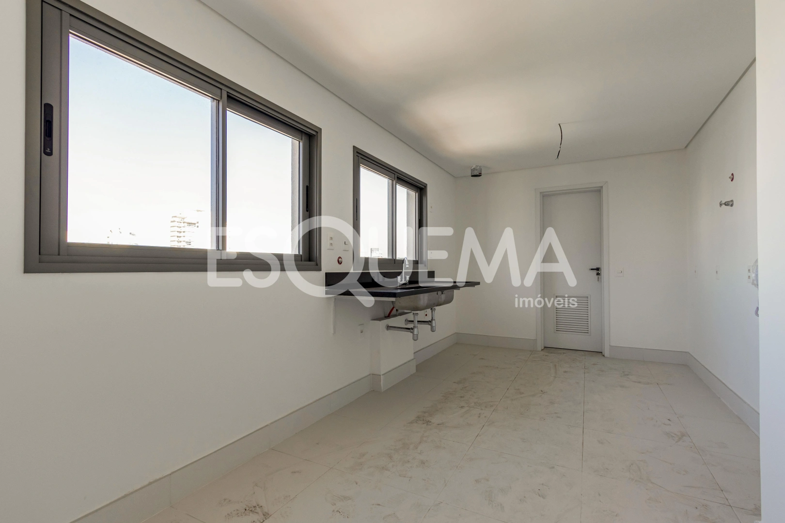 Apartamento luxuoso em ótima localização - Imagem 9