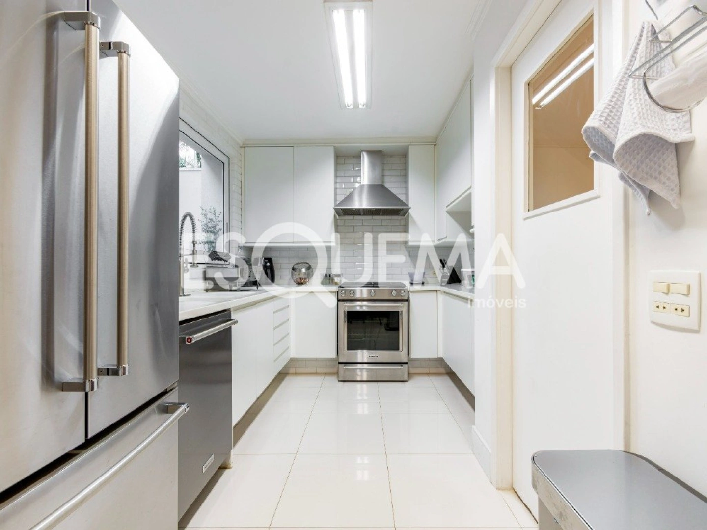 Casa com projeto contemporâneo - Imagem 11