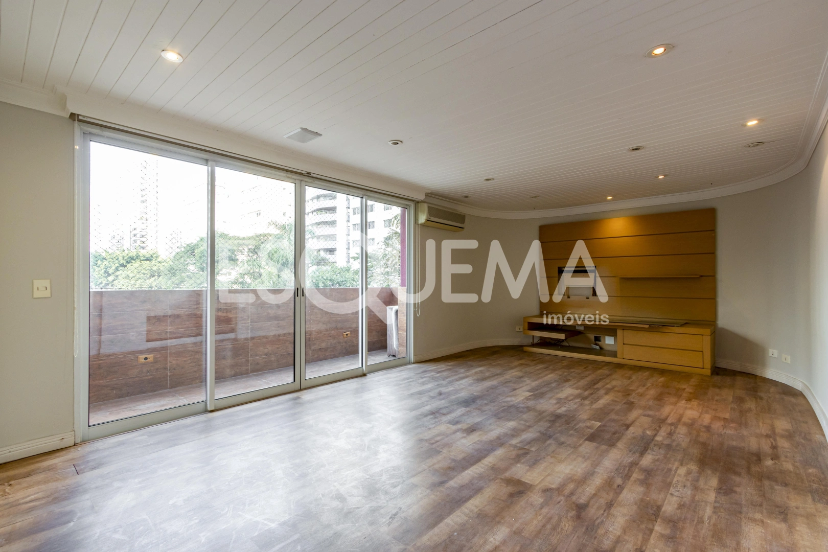 Apartamento em prédio procurado com excelente localização - Imagem 1