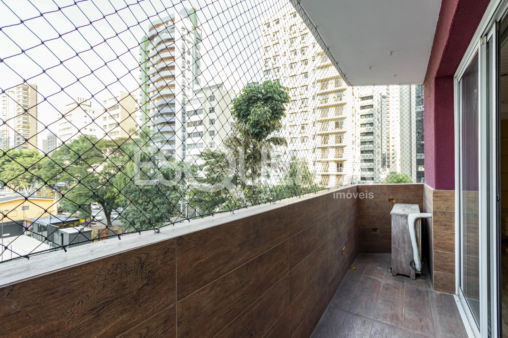 Apartamento em prédio procurado com excelente localização - Imagem 3