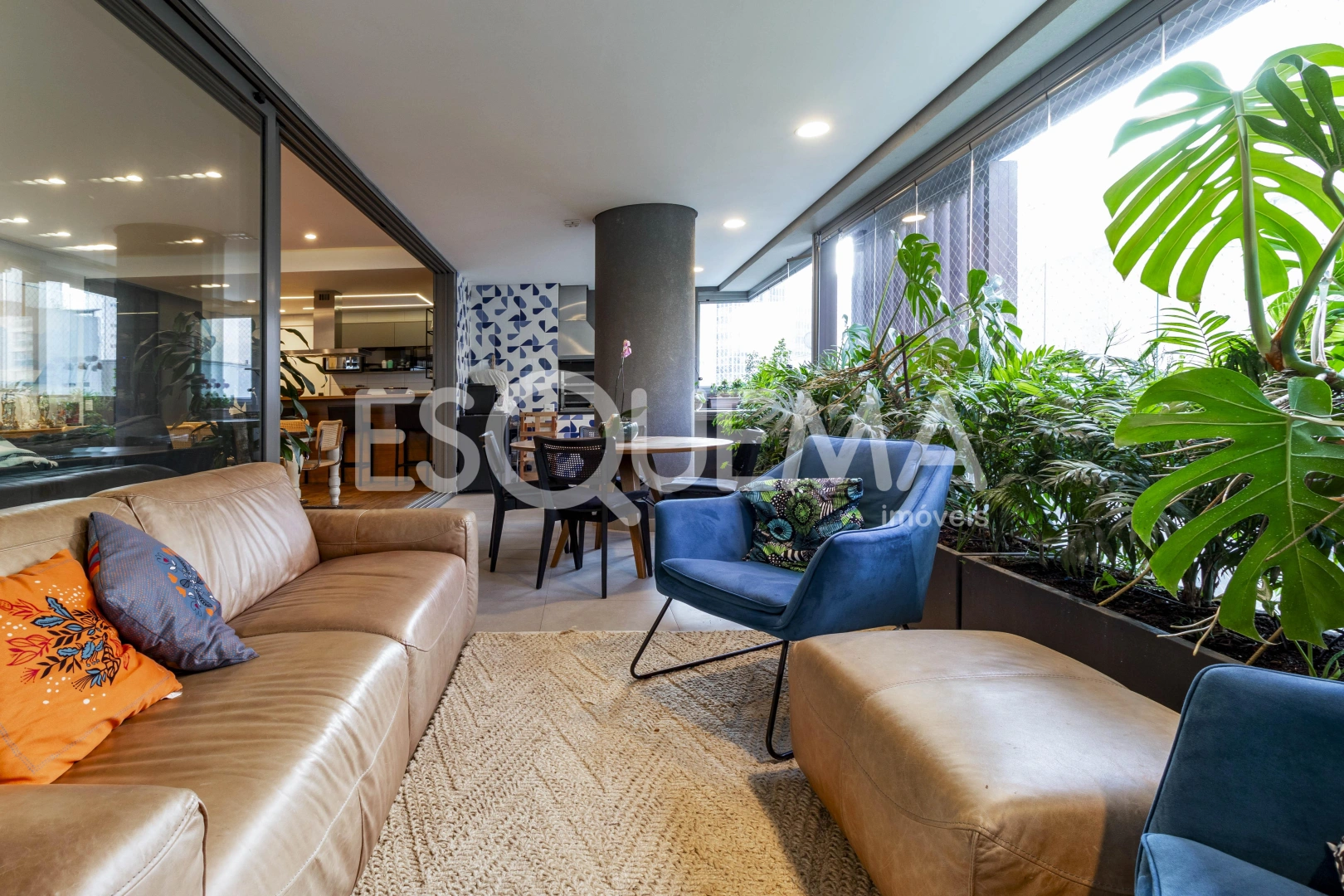 Apartamento mobiliado em ótima localização - Imagem 3