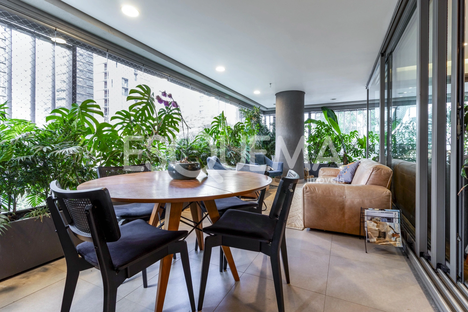 Apartamento mobiliado em ótima localização - Imagem 4
